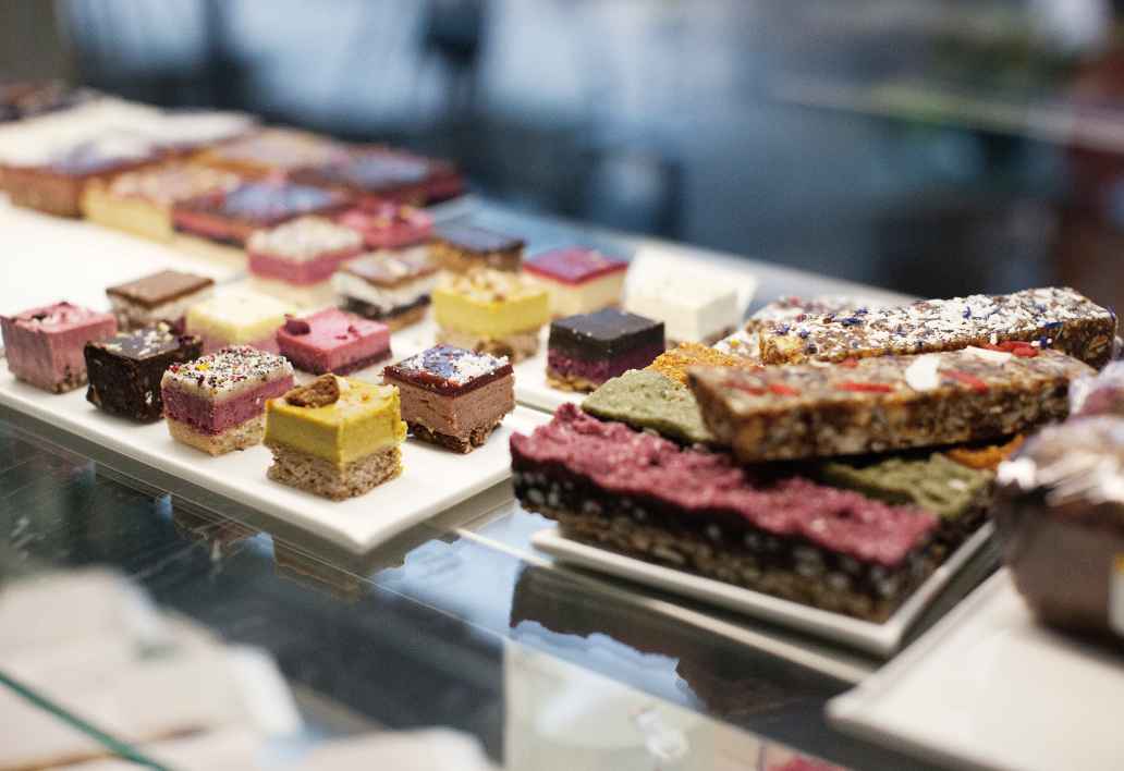 Gebakjes van café-bakkerij Sharp Sharp in Rotterdam - gefinancierd door Triodos Bank